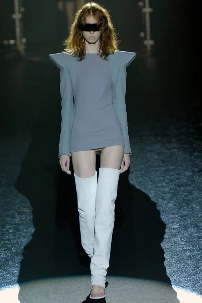 Look 15